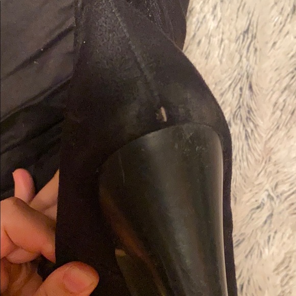 Thigh high black boots - Picture 5 of 6